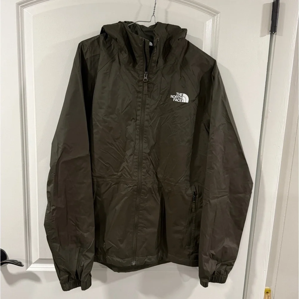 The North Face Men’s Medium Hooded Windbreaker Jacket Dark Green Lightweight Zip